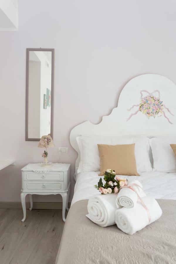 La Maison Romantique Bed & Breakfast *